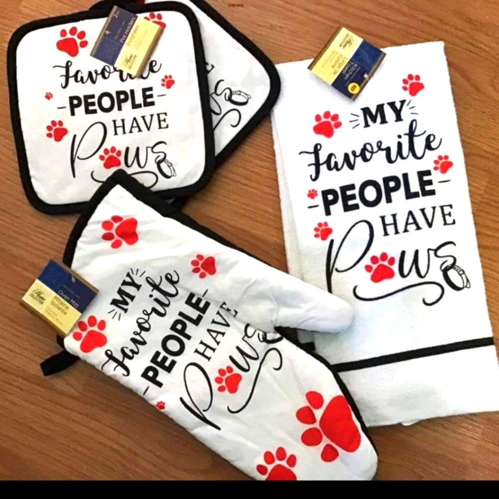 🔥Host Pick 🔥NWT Paws 🐾 Kitchen ensemble